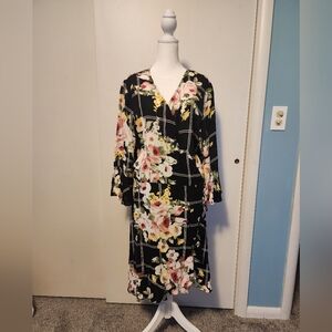 Oddy Floral Wrap Dress